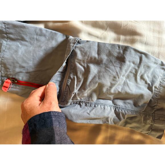 Mini Boden Blue grey zipp off Pants size 4 - Picture 3 of 4